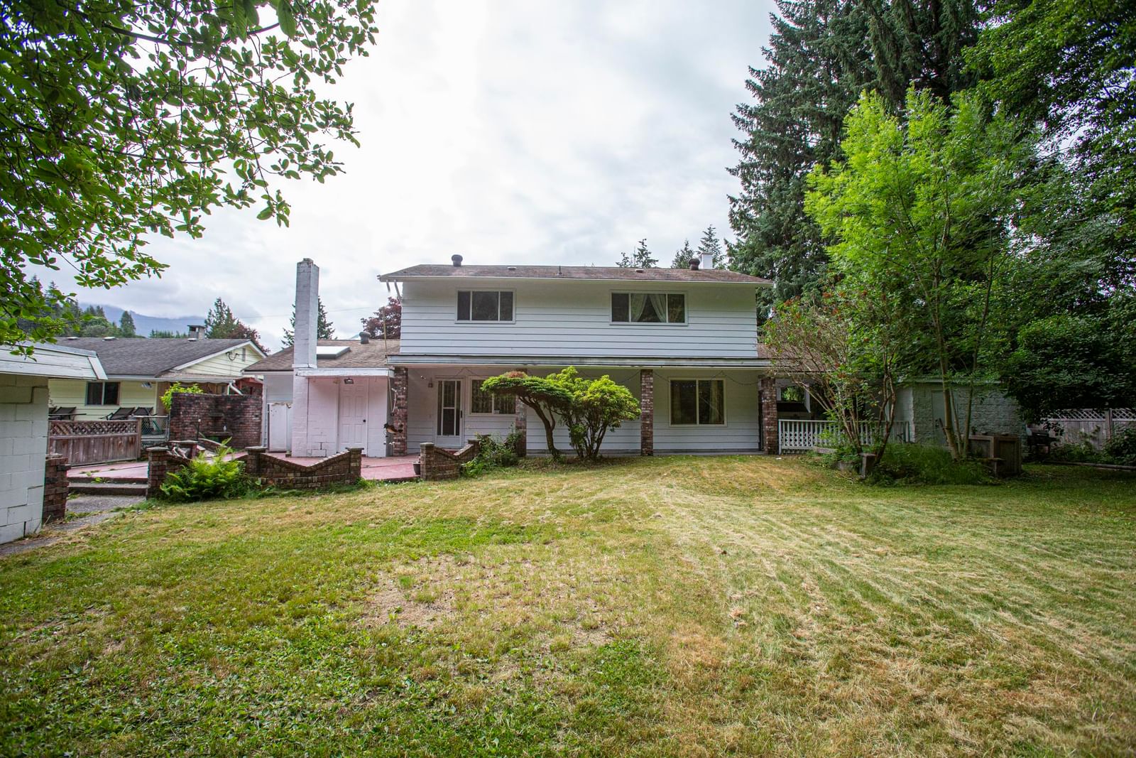 Listing Image 6