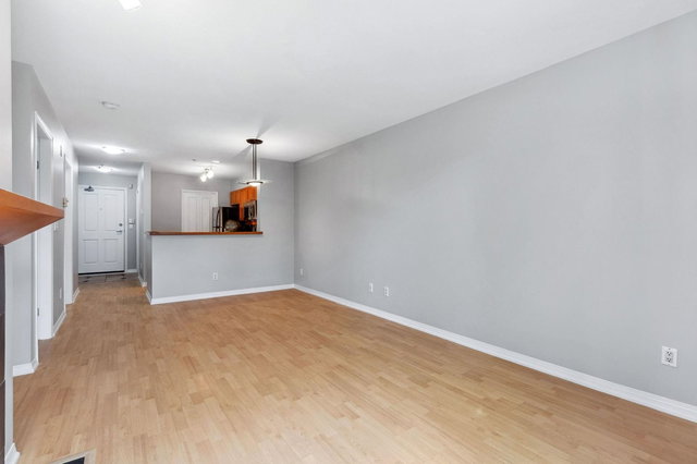 10X - 2555 4th Avenue W