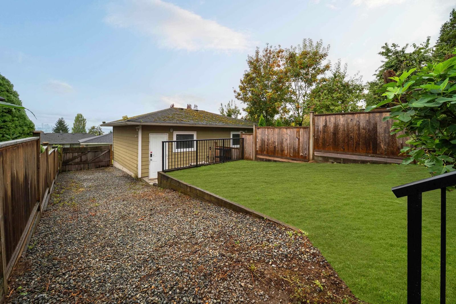 Listing Image 31