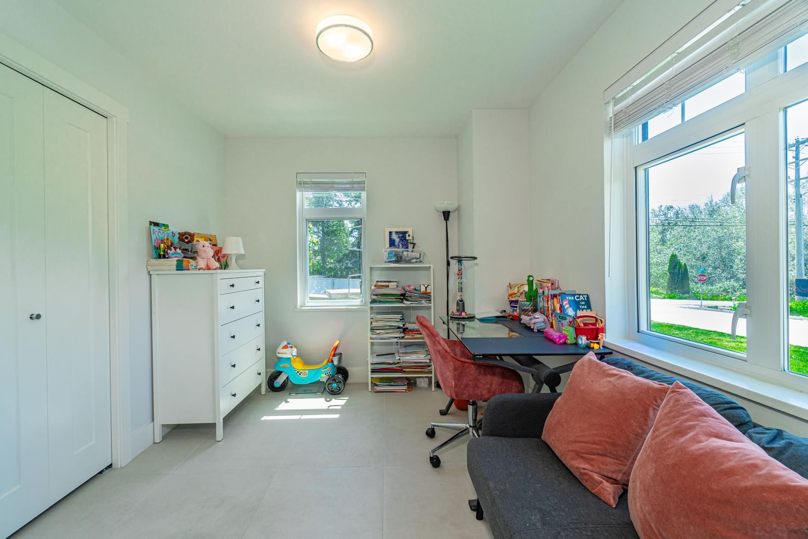 Listing Image 17
