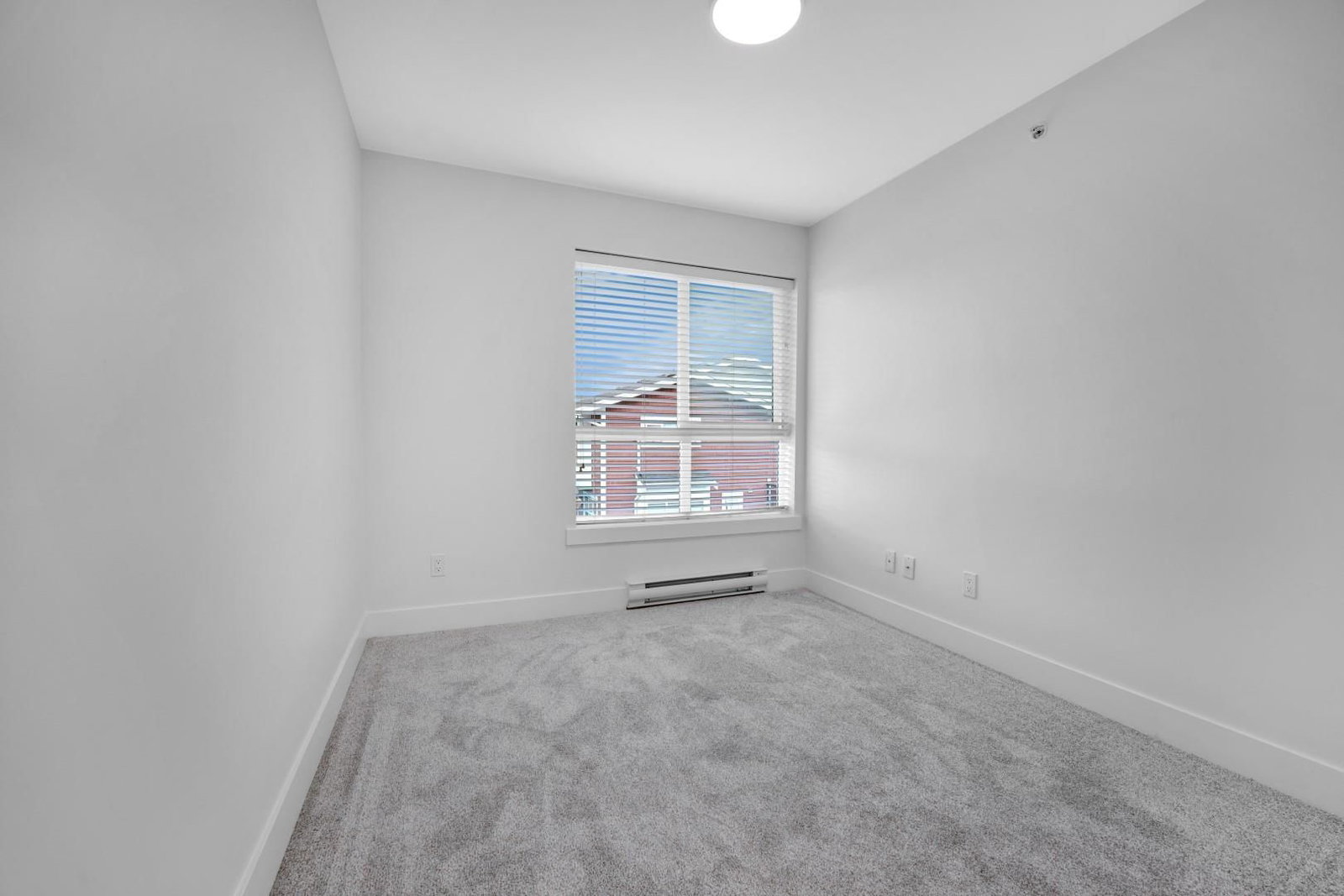 Listing Image 30