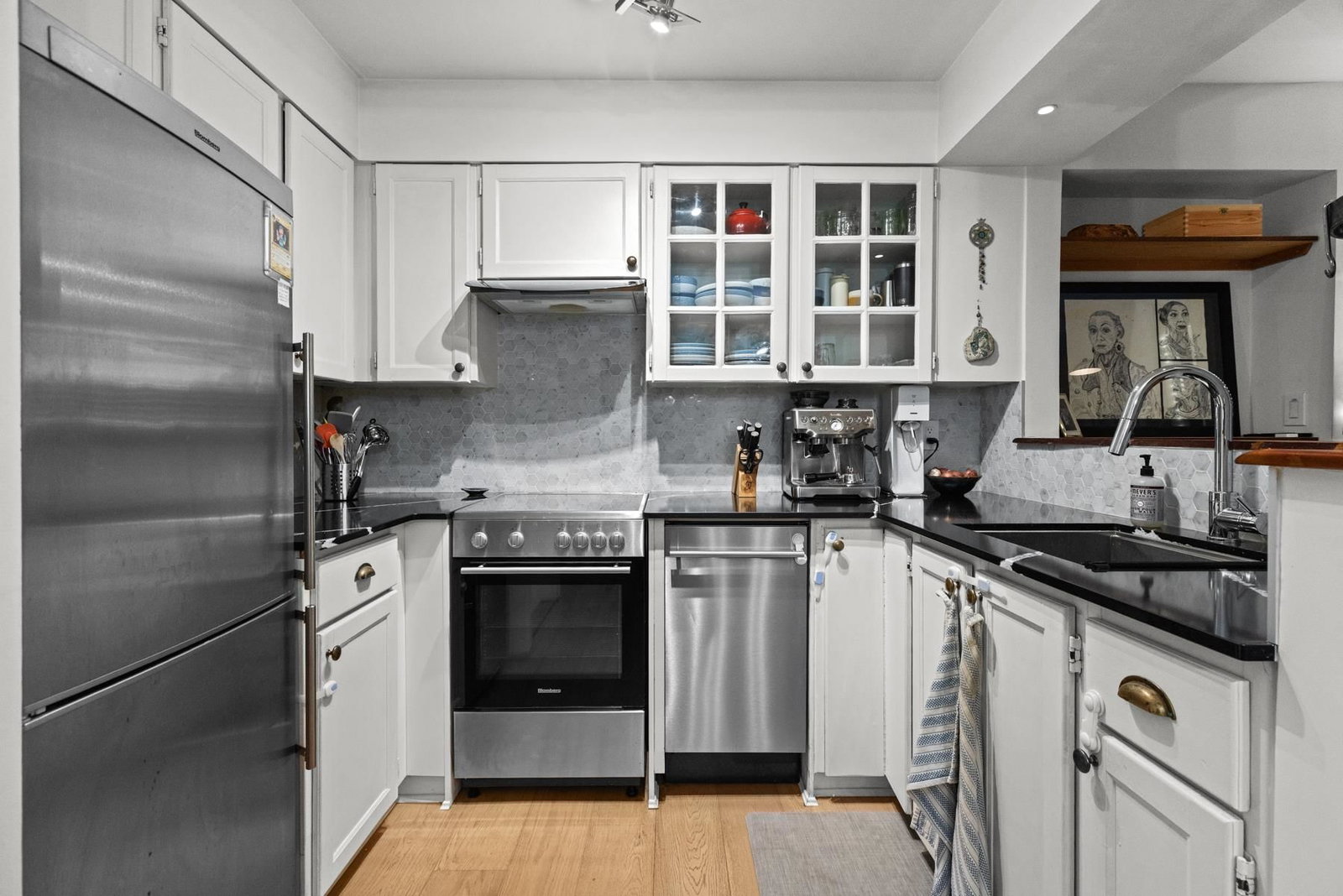 Listing Image 13
