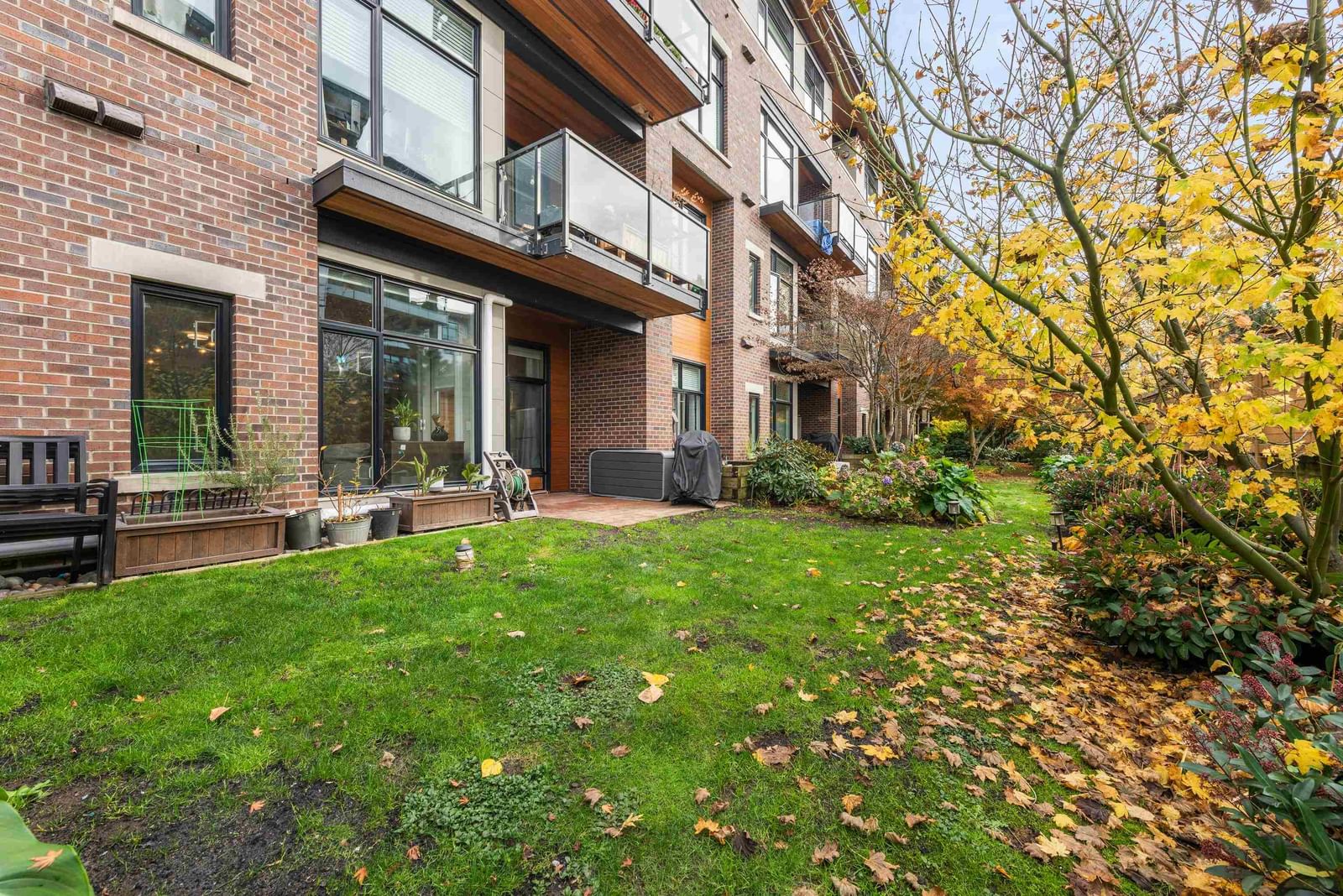 Listing Image 23
