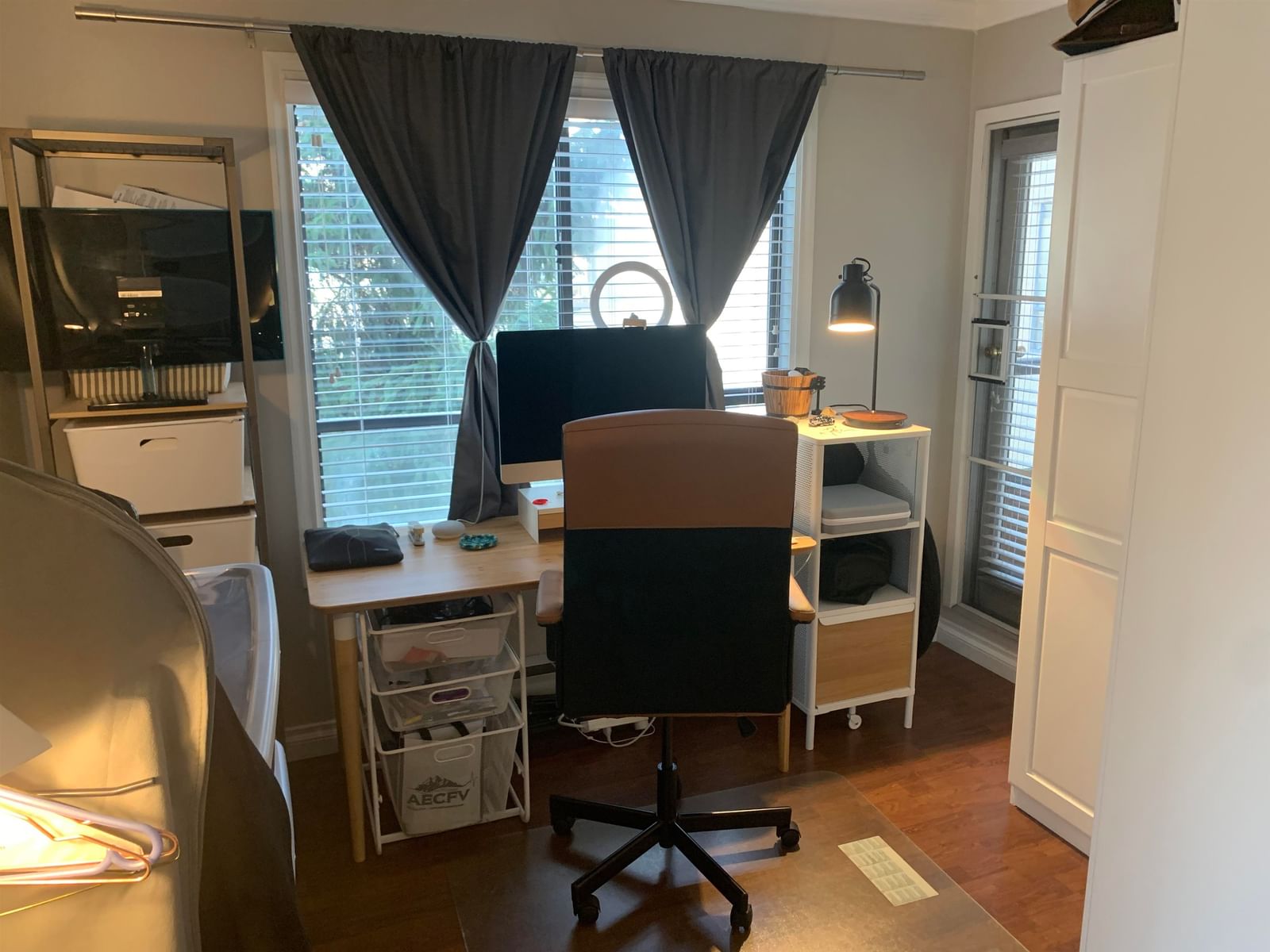 Listing Image 11
