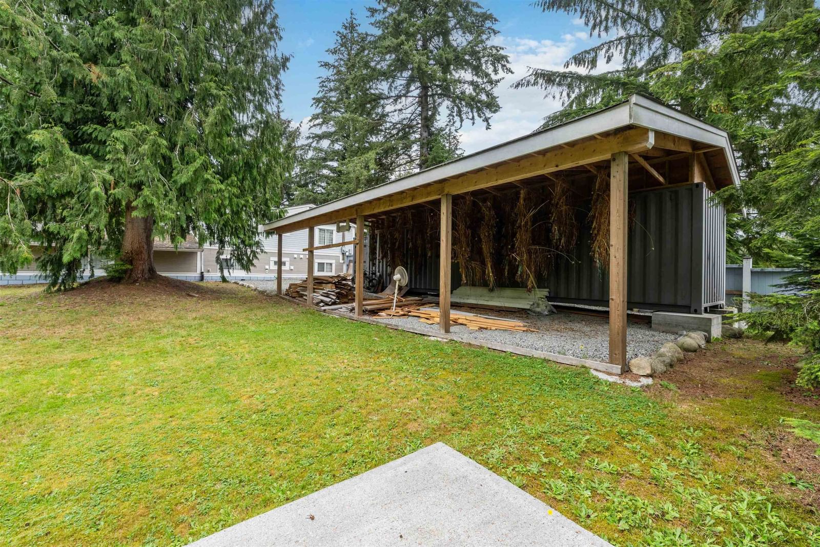 Listing Image 14