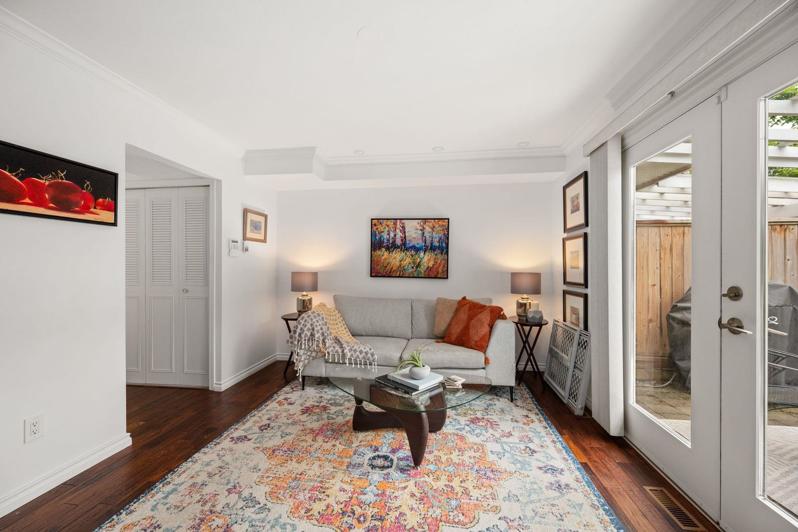 Listing Image 10