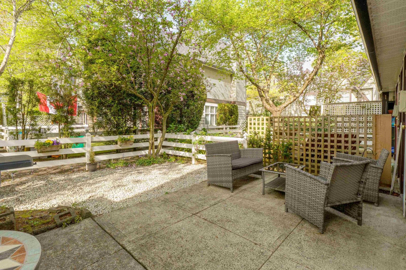 Listing Image 19