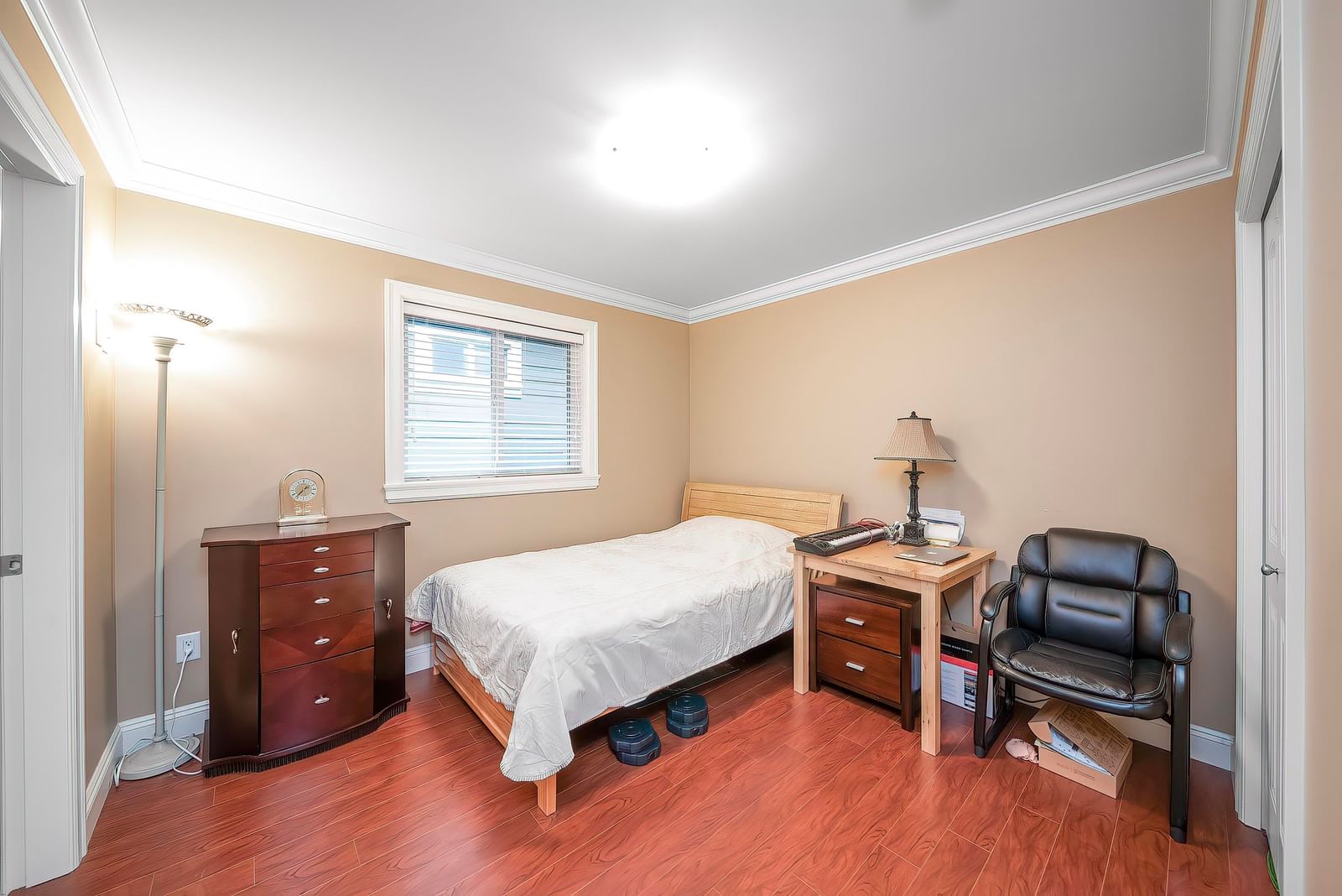 Listing Image 18