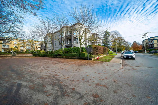 201 - 2345 Central Avenue