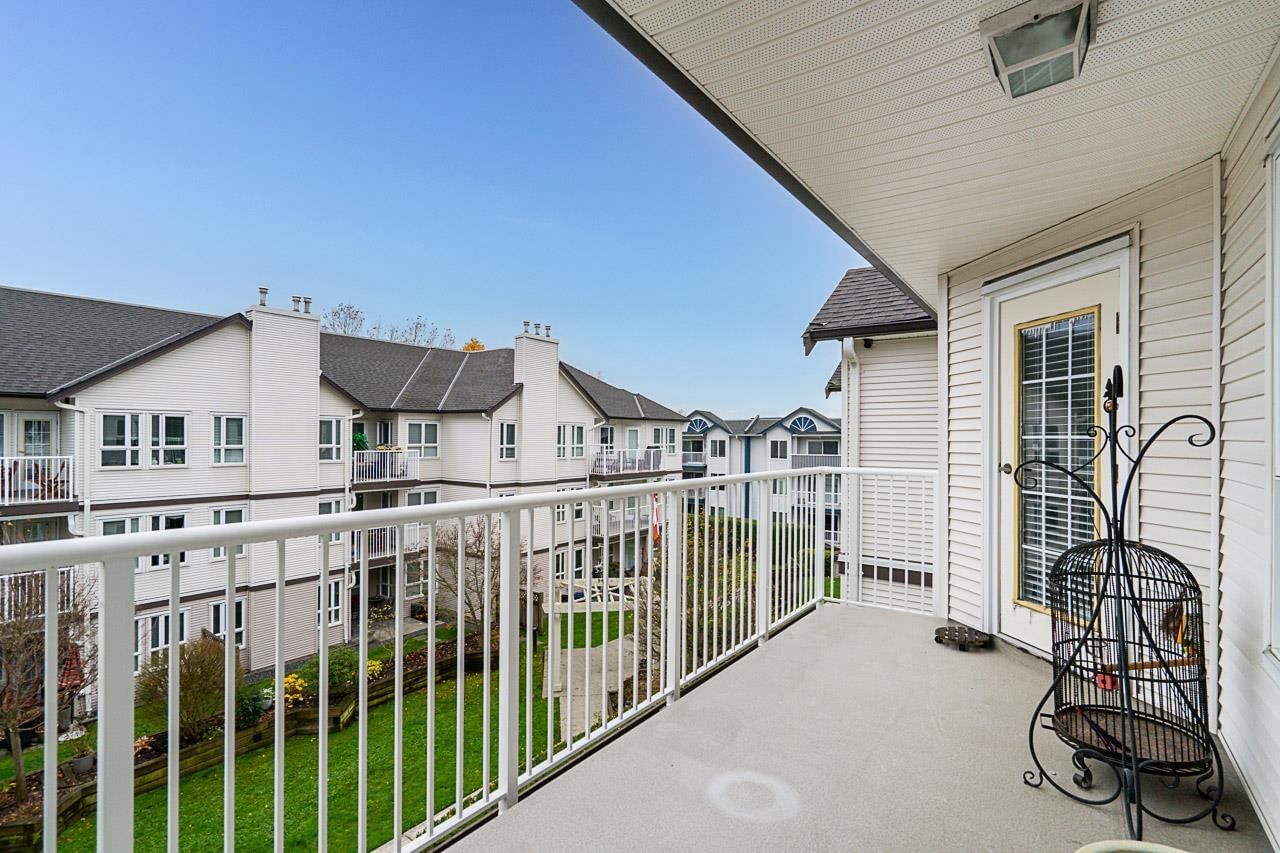 Listing Image 17