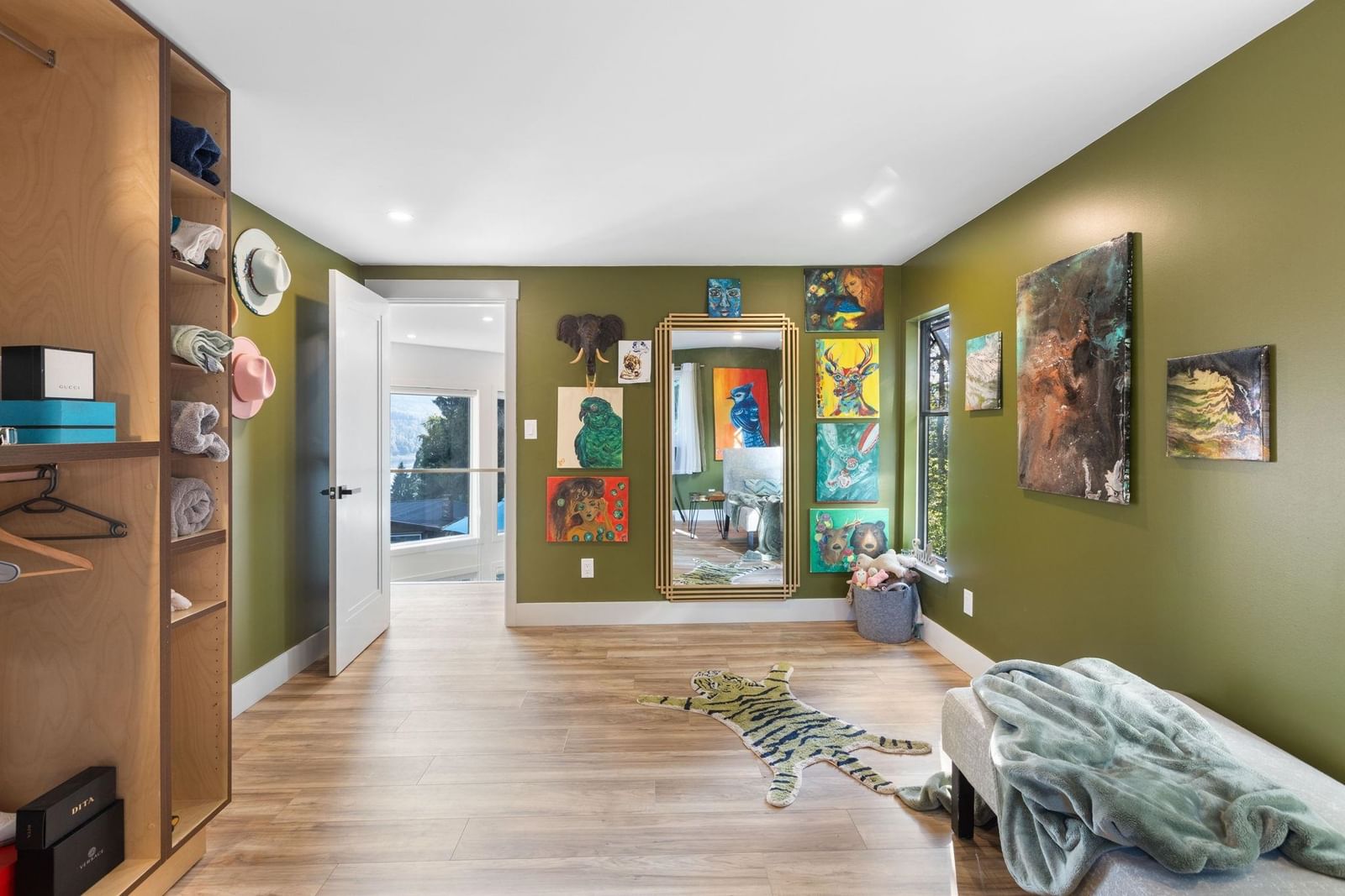 Listing Image 22