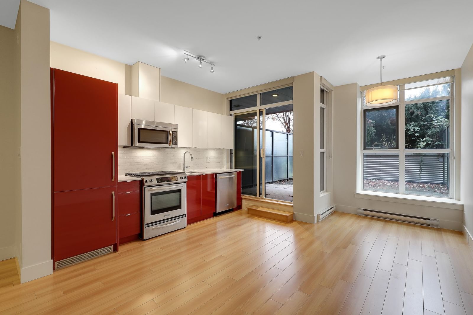 Listing Image 1