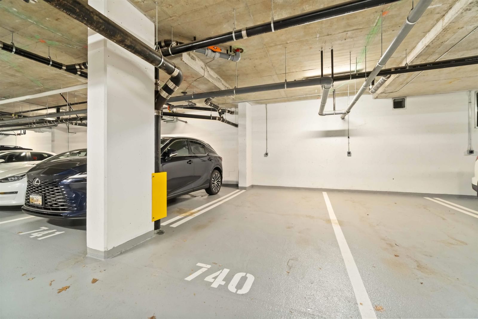 Listing Image 25