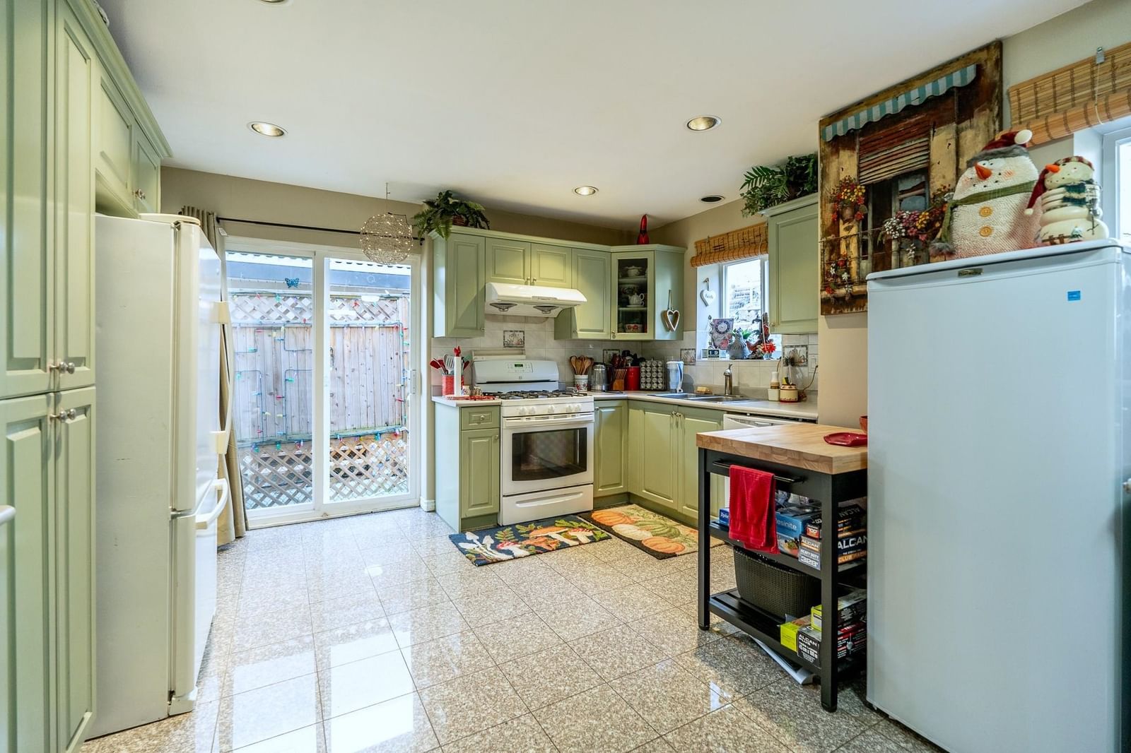 Listing Image 15