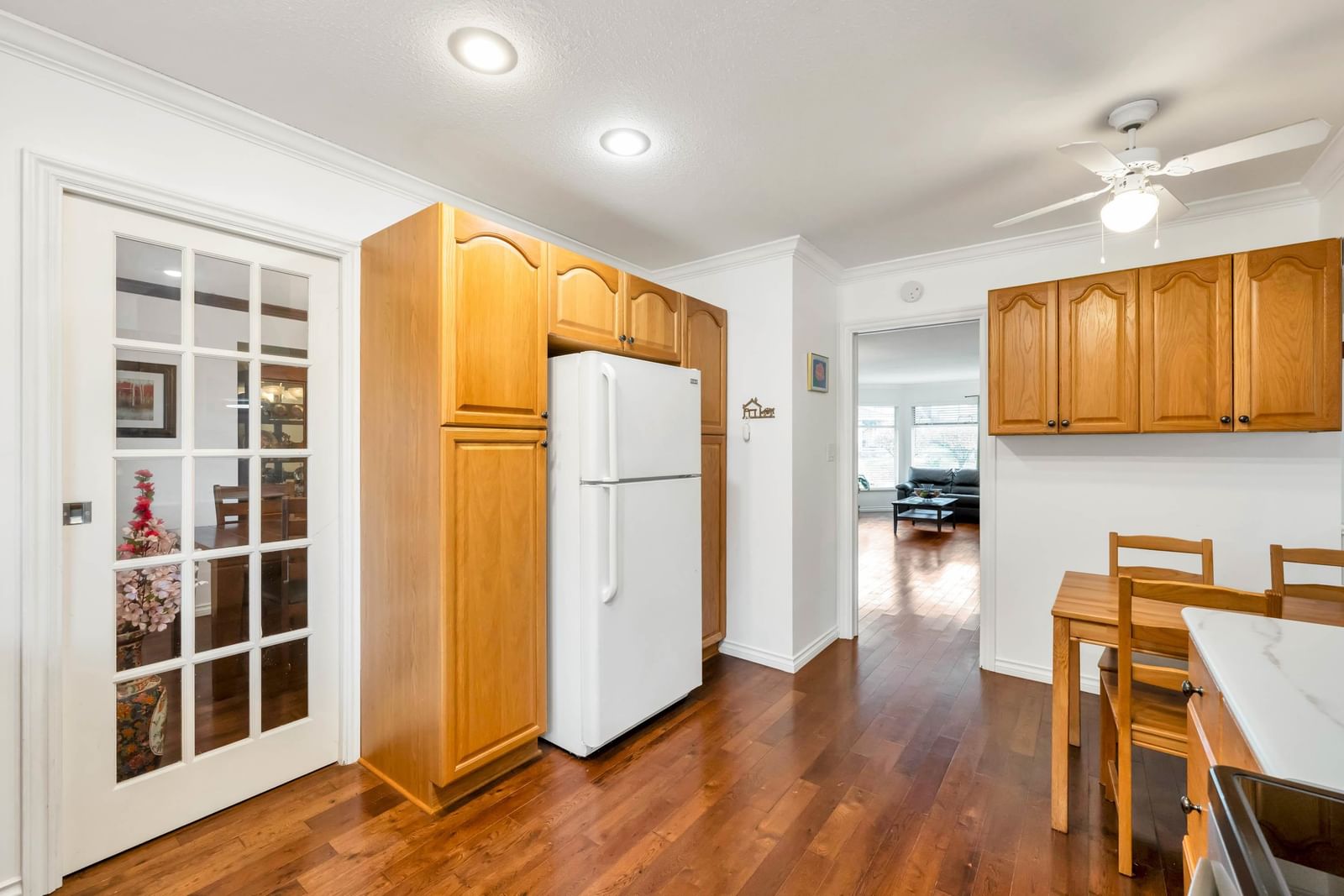 Listing Image 16