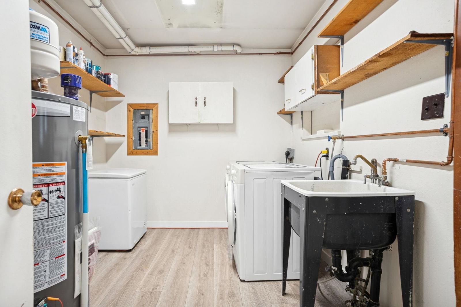 Listing Image 15