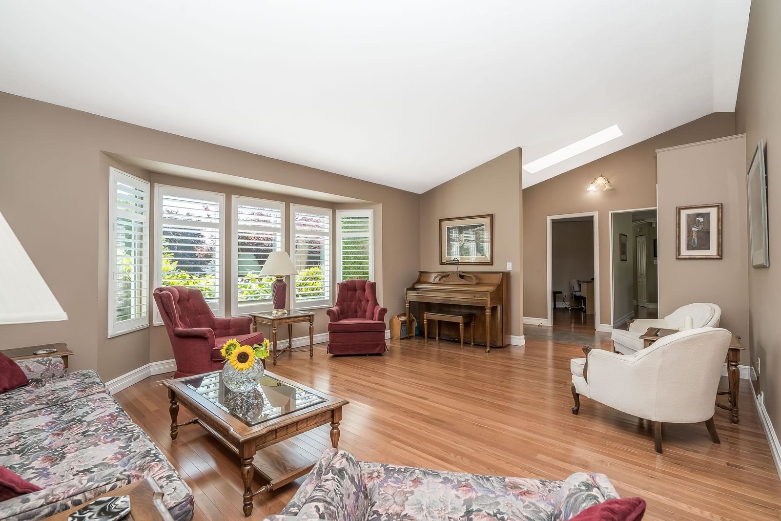 Listing Image 15