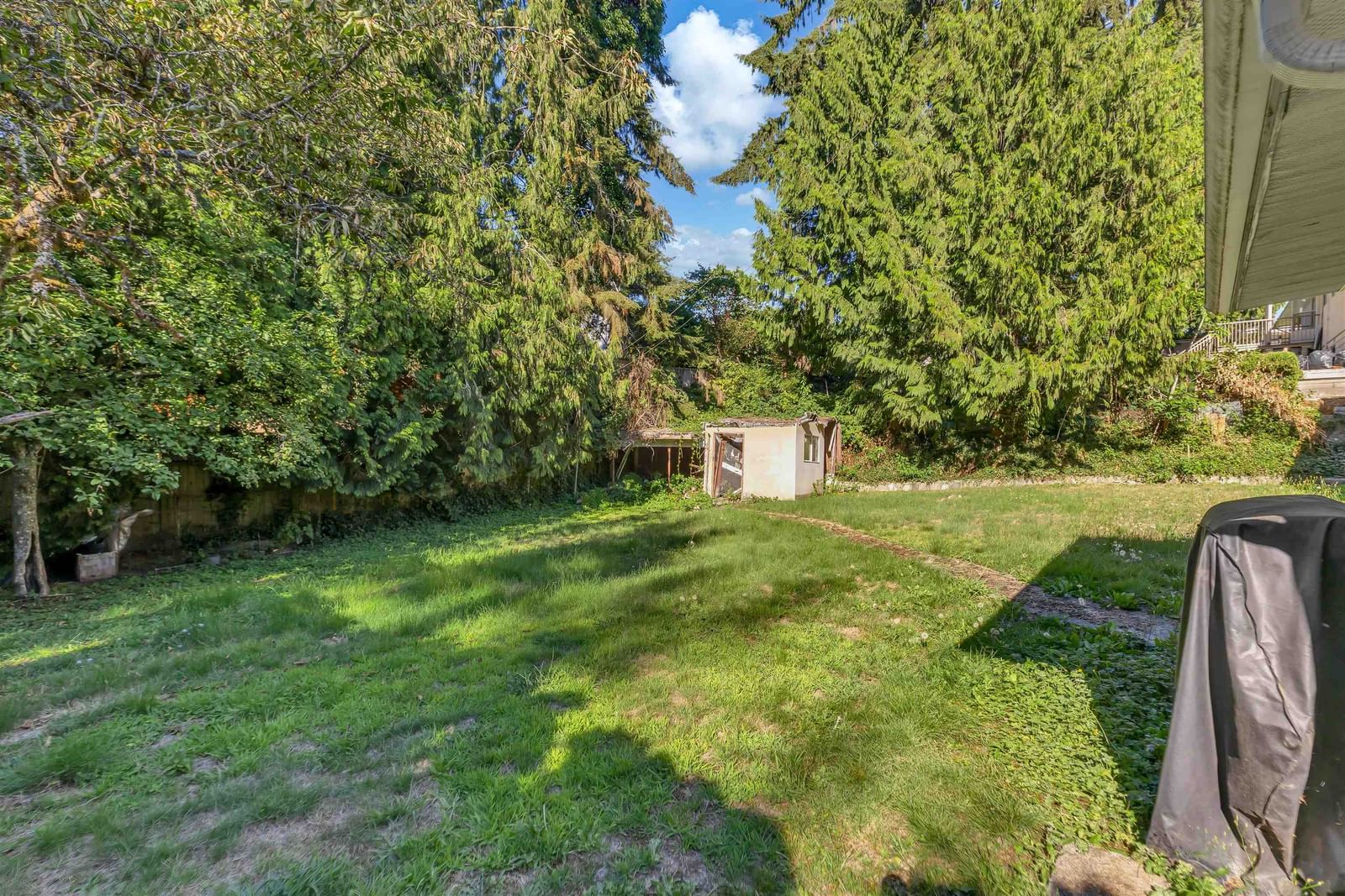 Listing Image 32
