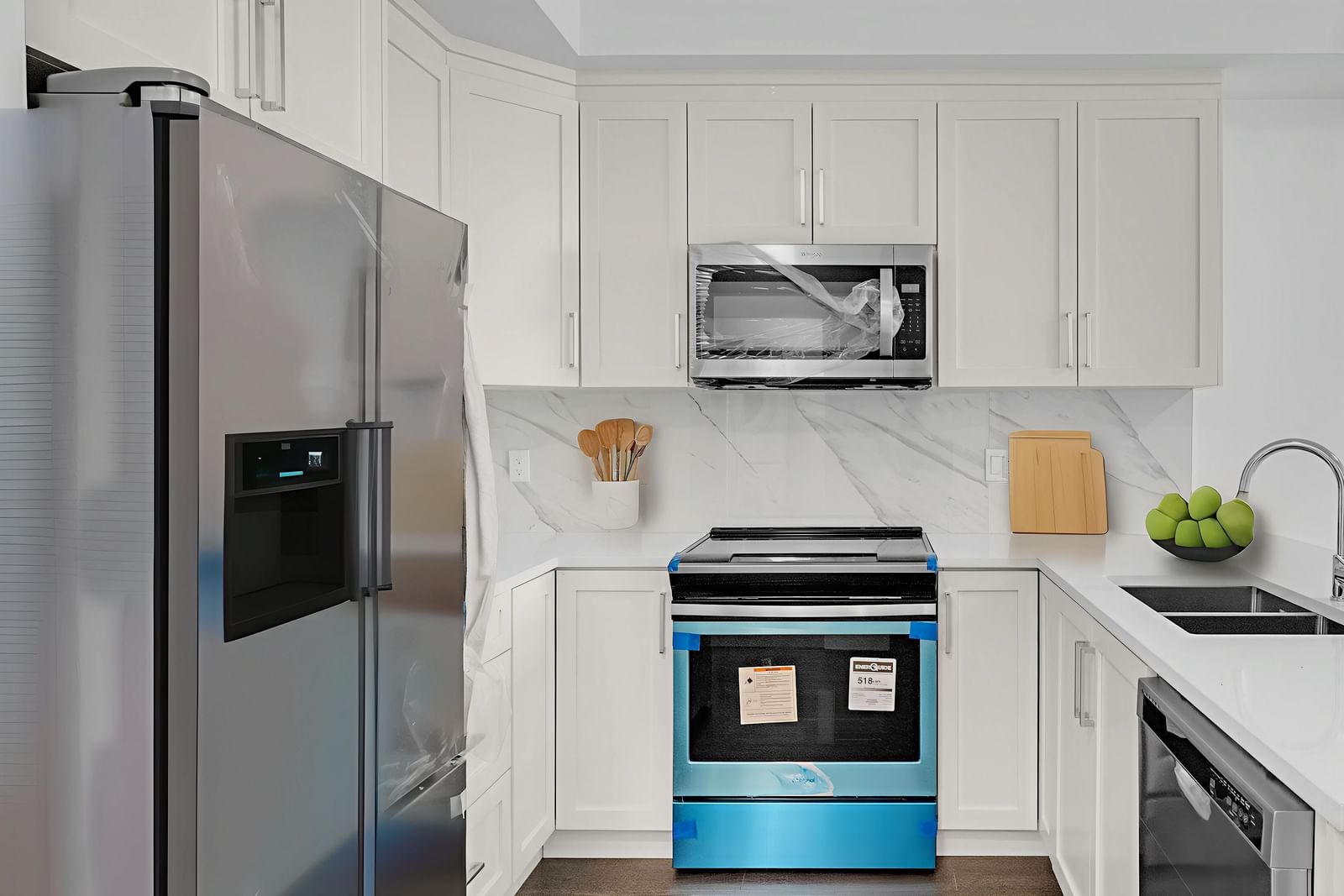 Listing Image 3