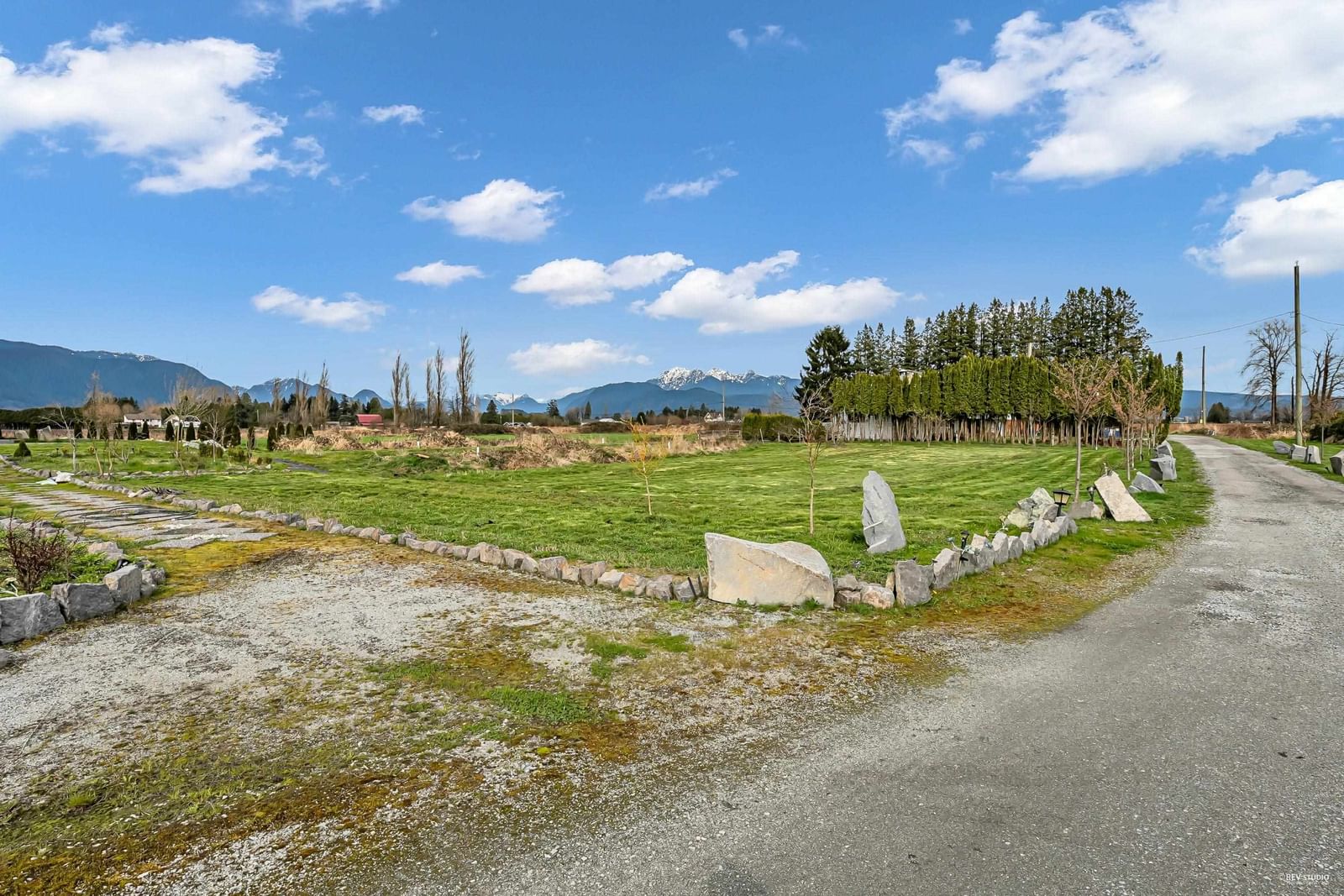 Listing Image 40