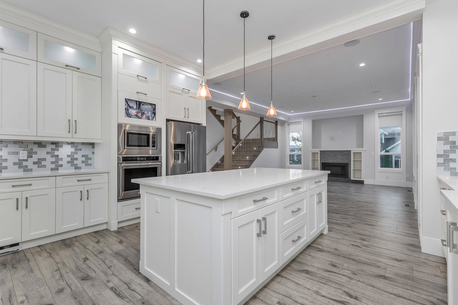 Listing Image 9