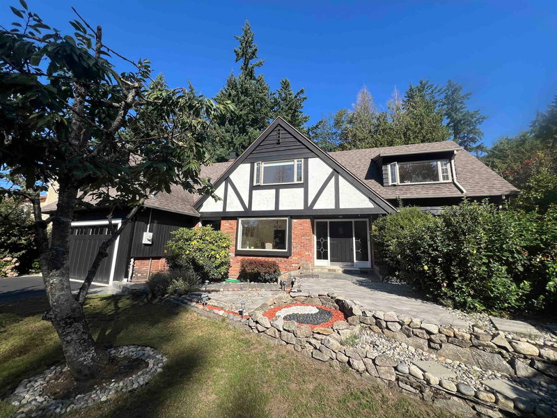 3791 Southridge Avenue, West Vancouver, V7V 3H9 | Image 2
