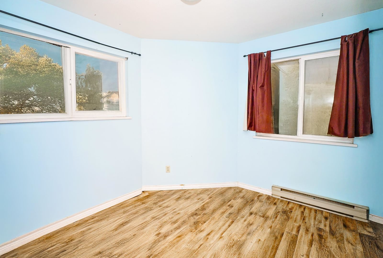 Listing Image 14