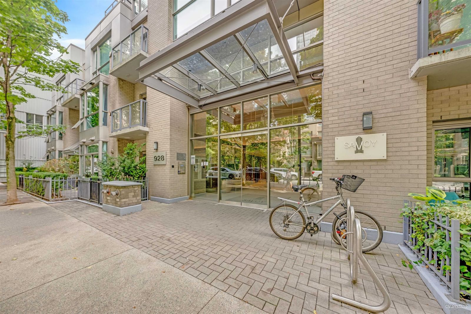 Listing Image 10