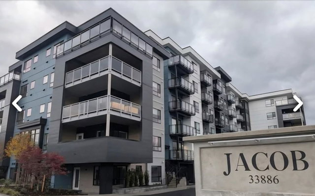 420 - 33886 Pine Street