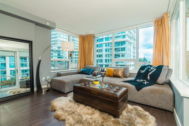 601 - 8833 Hazelbridge Way