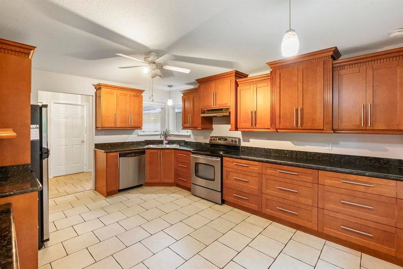 115 - 10172 141 Street, Surrey, V3T 4P6 | Image 3