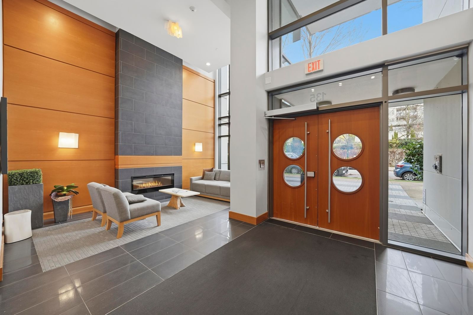 Listing Image 33