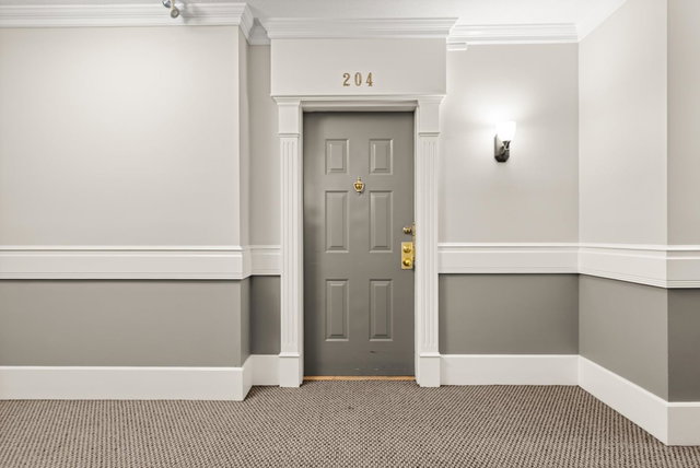 204 - 7671 Abercrombie Drive