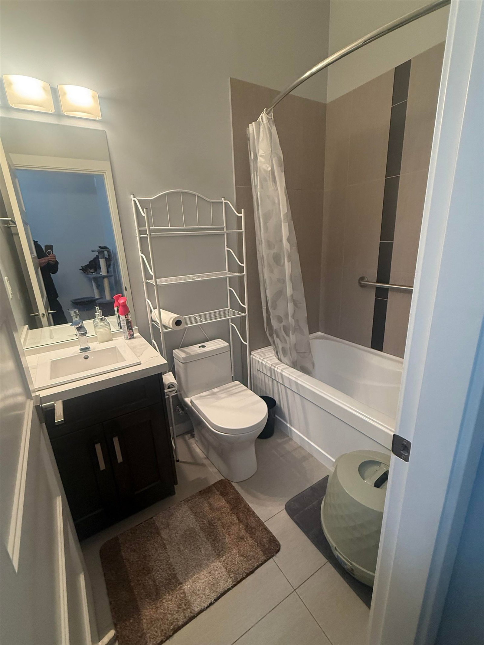 Listing Image 20