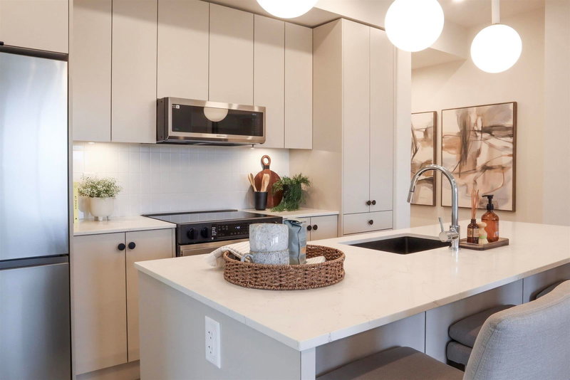 410 - 45497 Campus Drive, Chilliwack, V2R 6L8 | Image 2