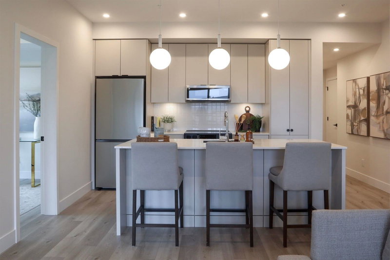 410 - 45497 Campus Drive, Chilliwack, V2R 6L8 | Image 3