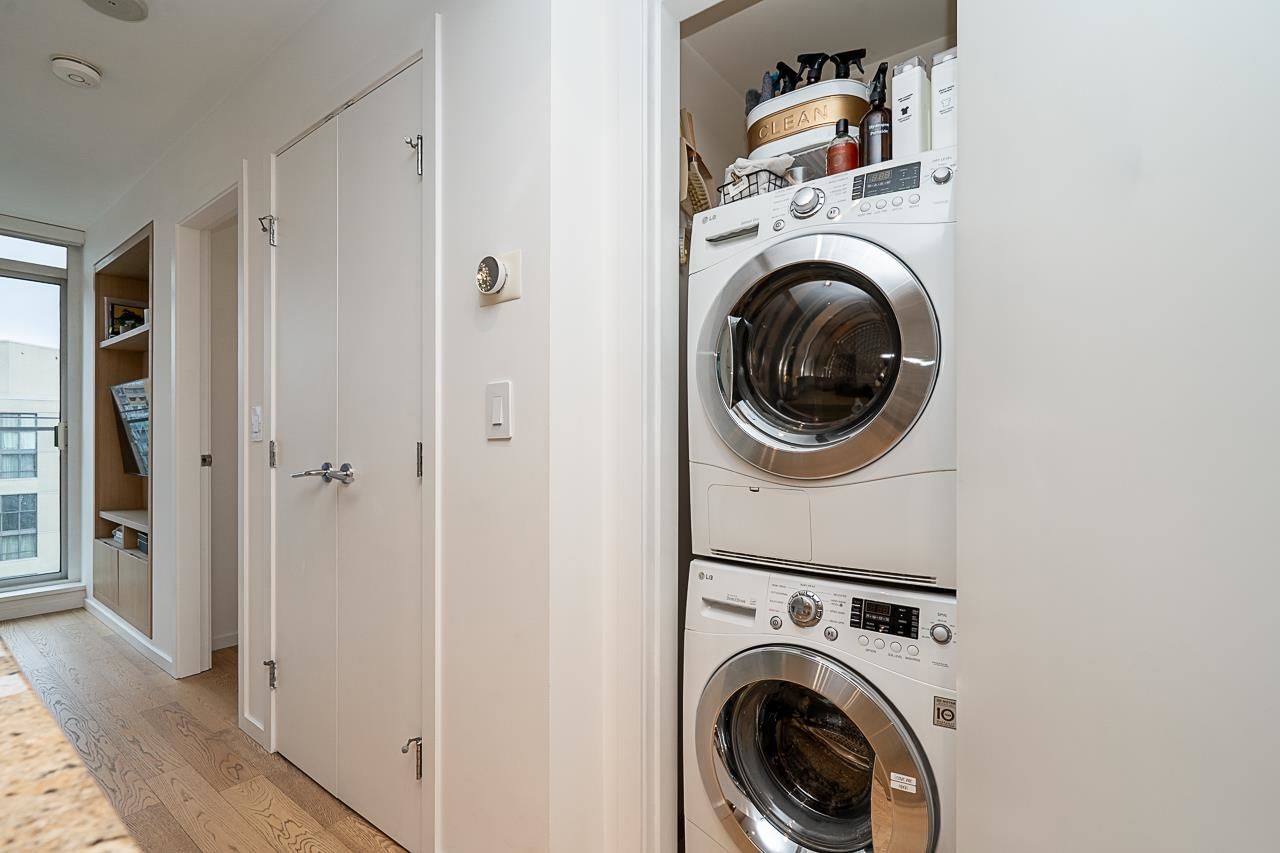 Listing Image 19