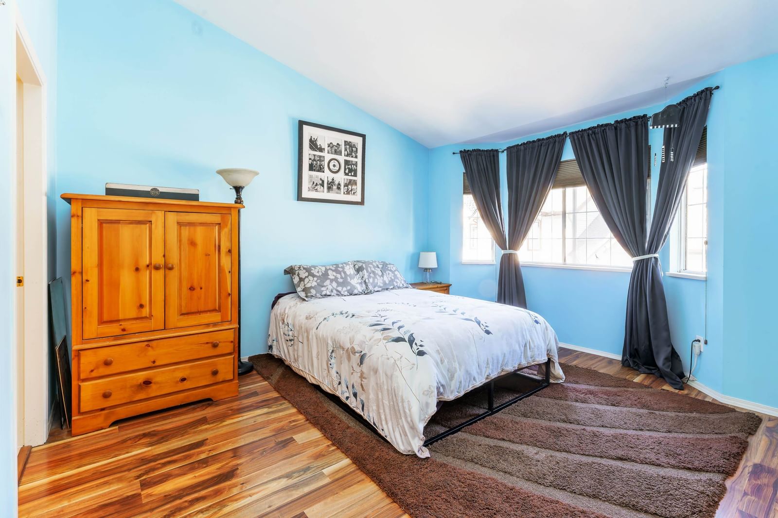 Listing Image 15