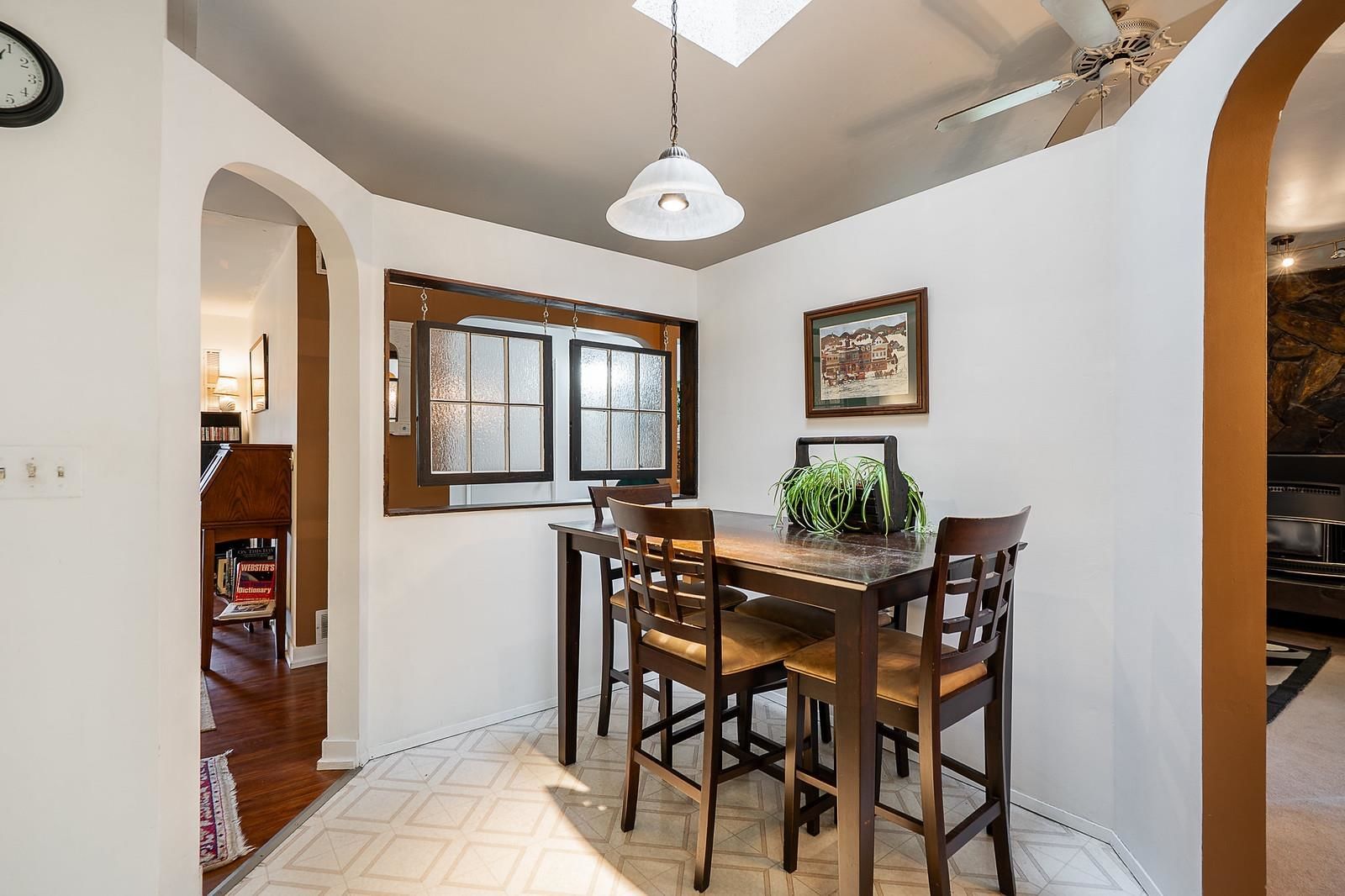 Listing Image 13