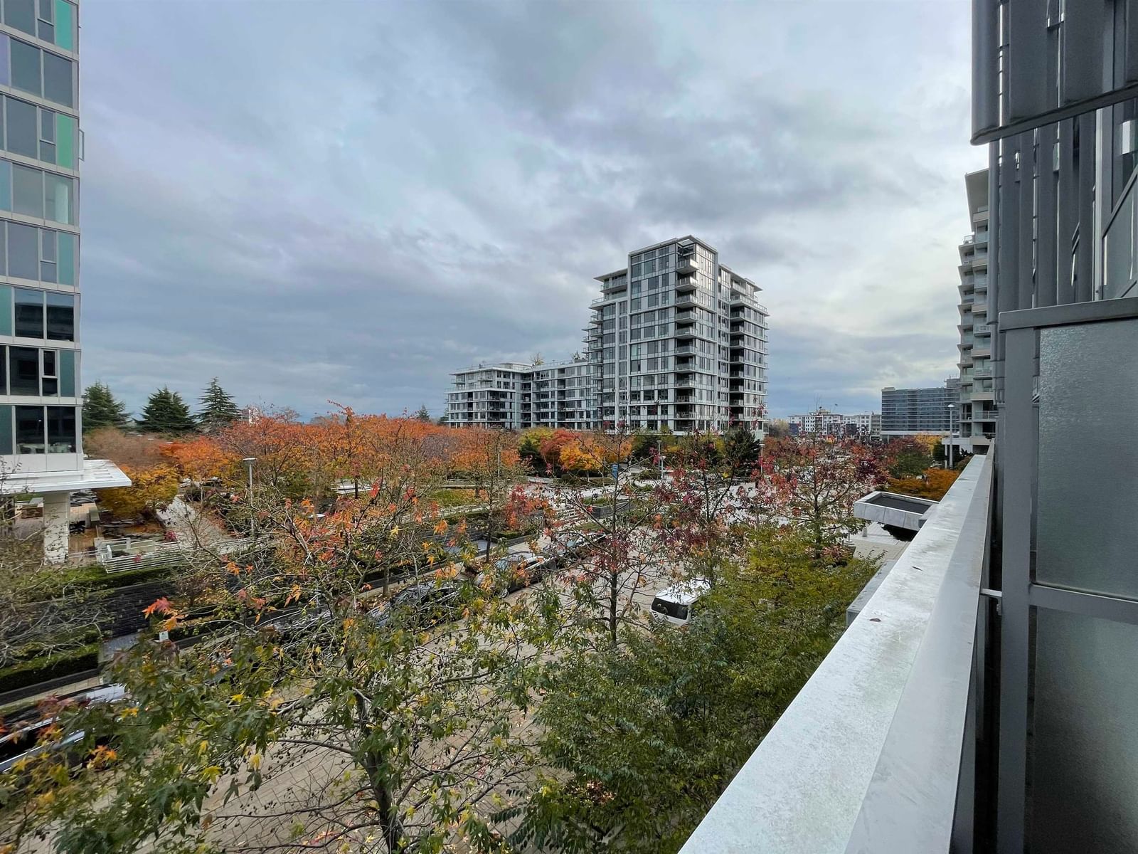 Listing Image 19
