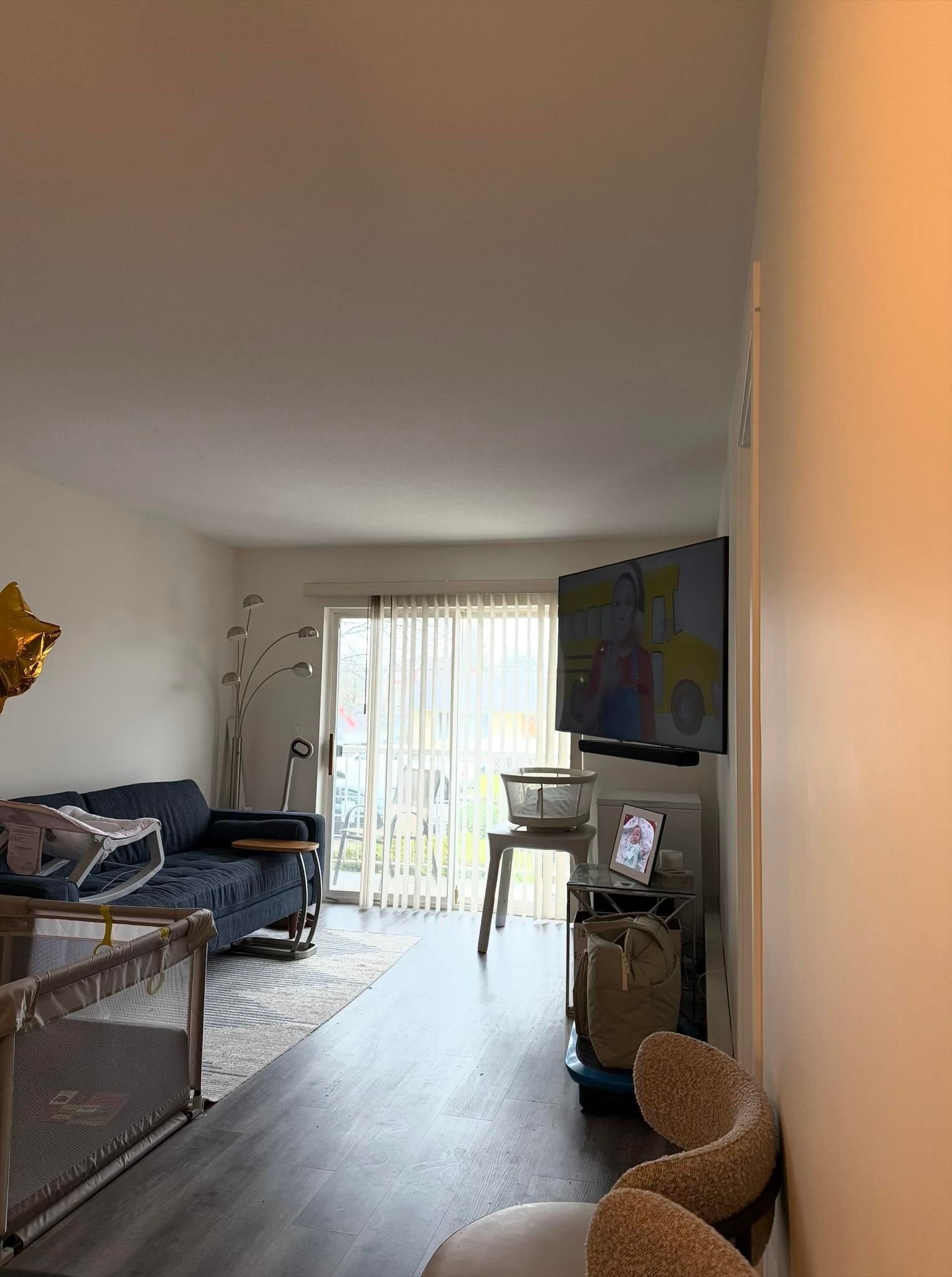 Listing Image 8