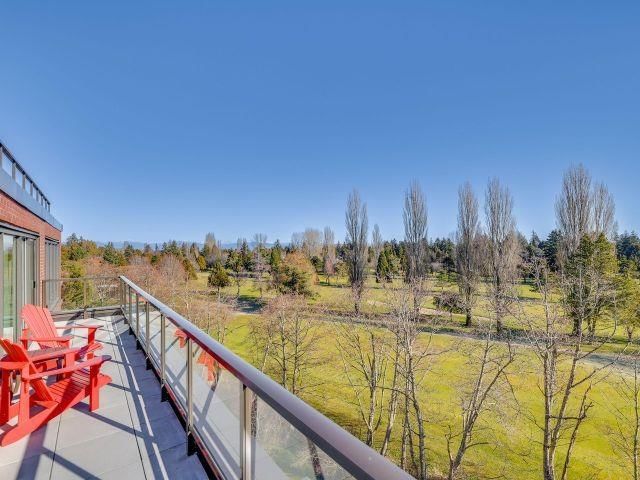 #502 - 1350 View Crescent