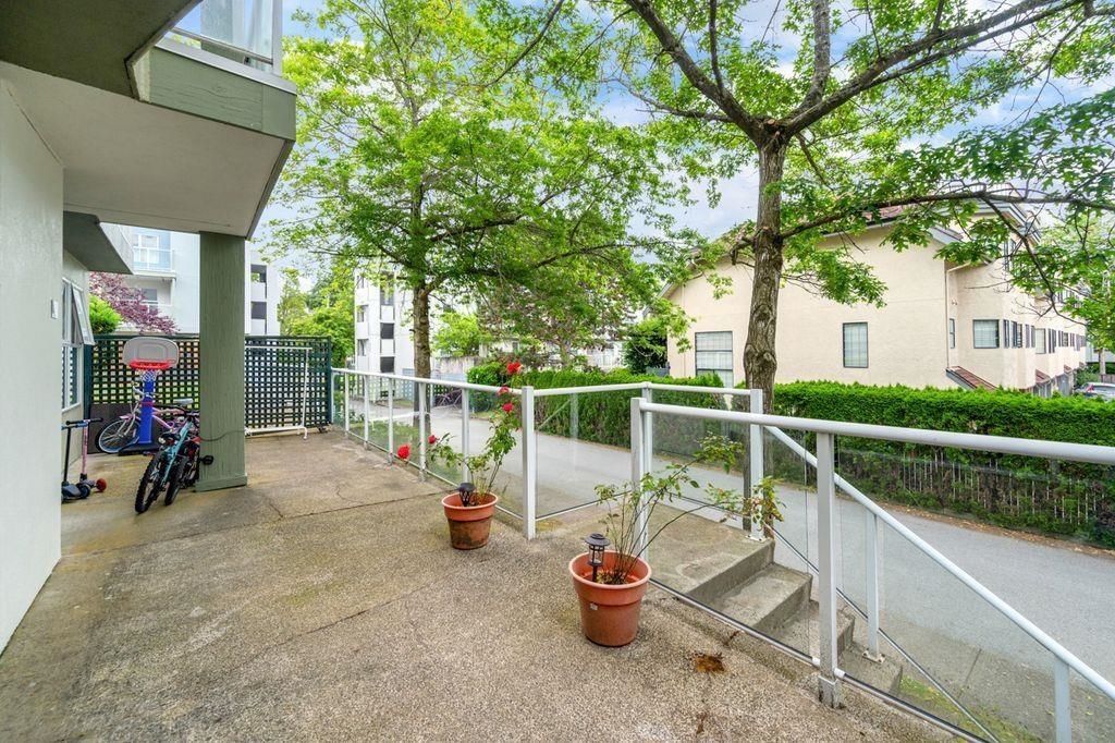 Listing Image 16