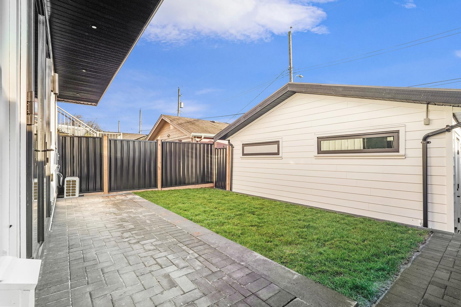 Listing Image 25
