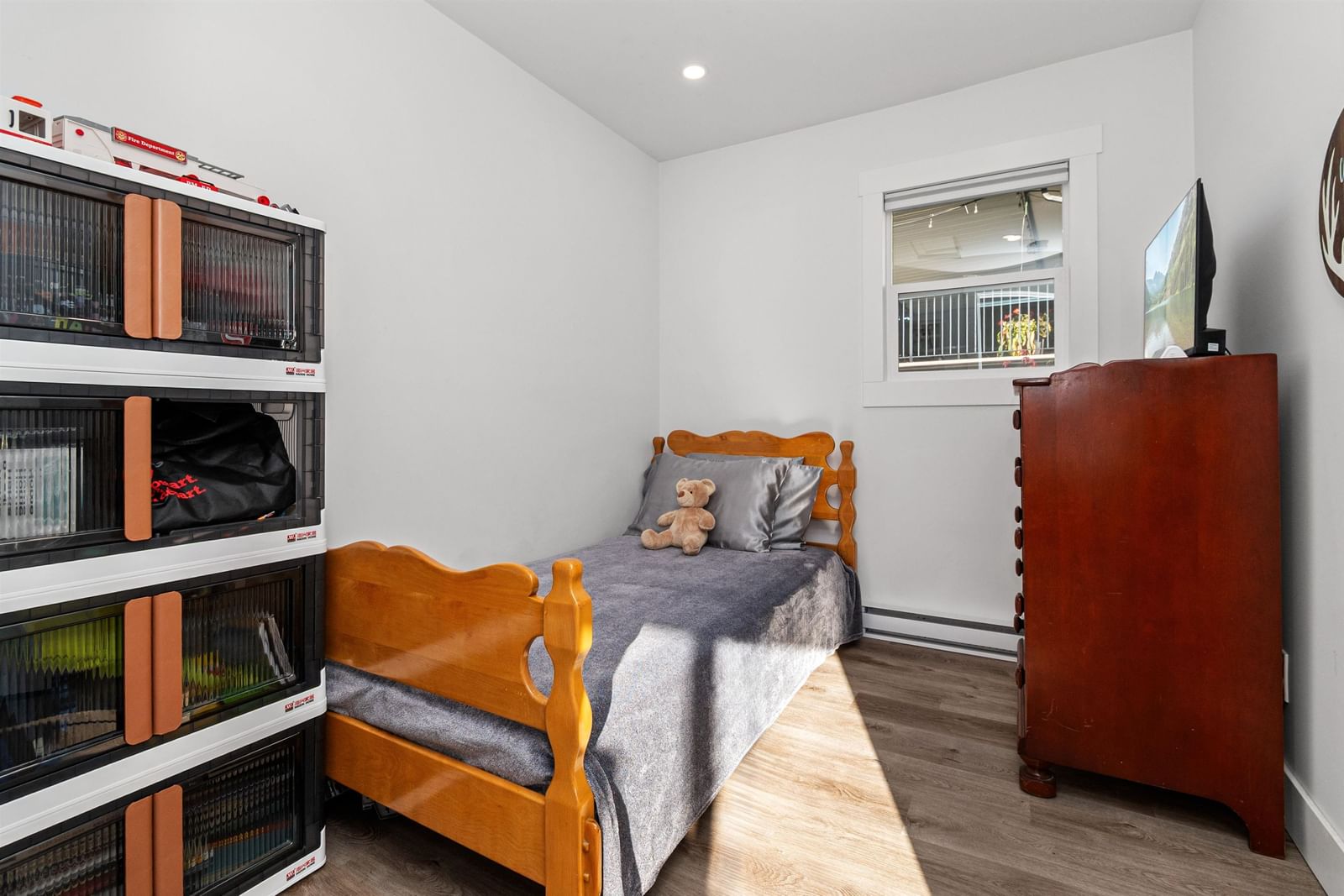 Listing Image 19