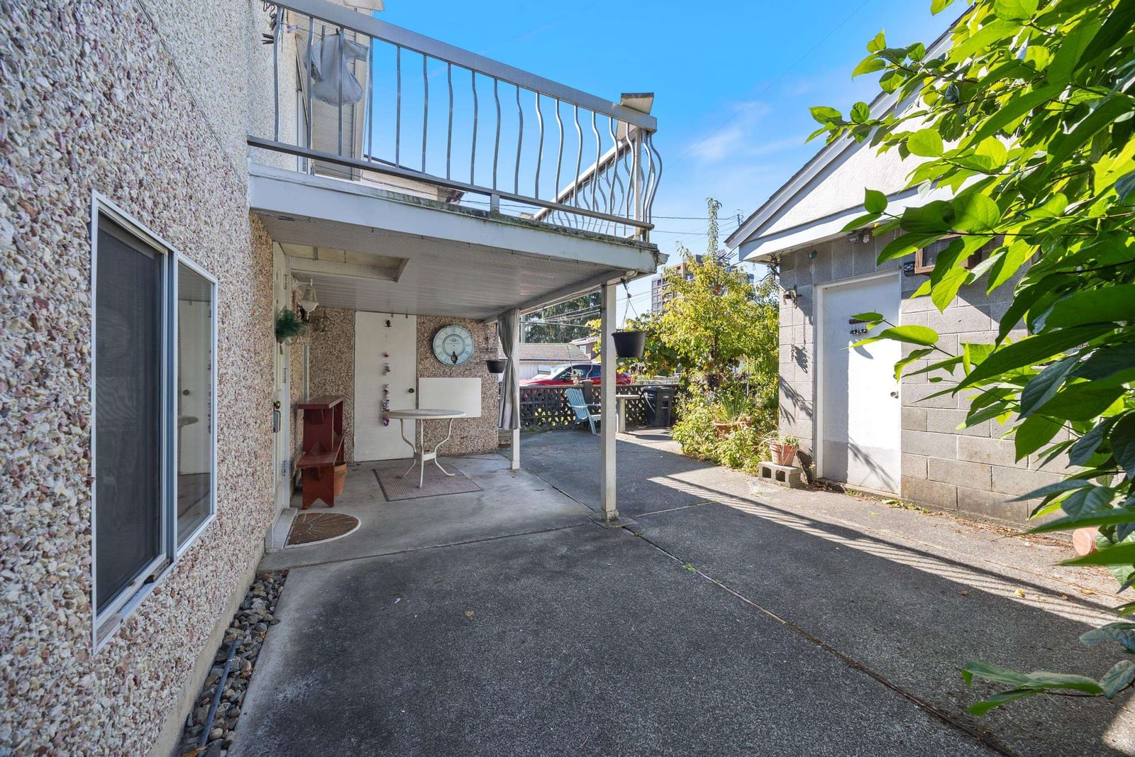 Listing Image 17