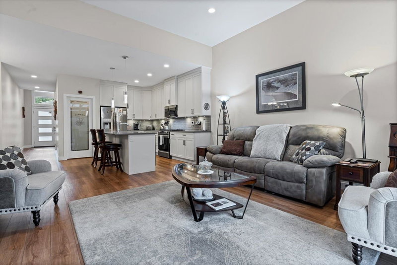 85 - 46110 Thomas Road, Chilliwack, V2R 2R4 | Image 3