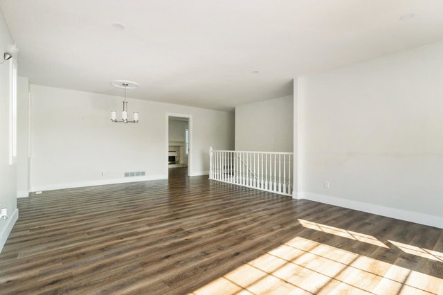 6858 Wiltshire Street