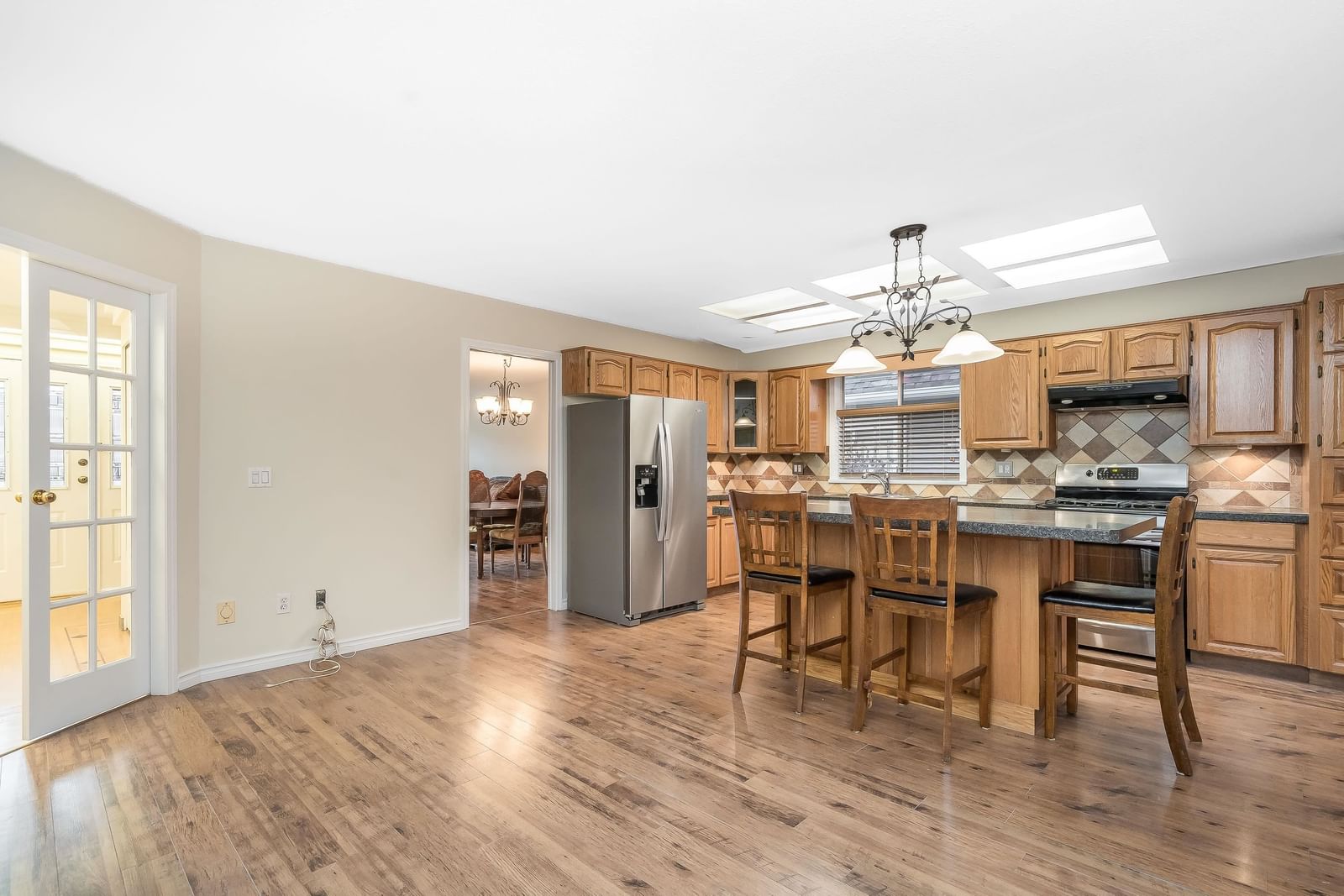 Listing Image 15