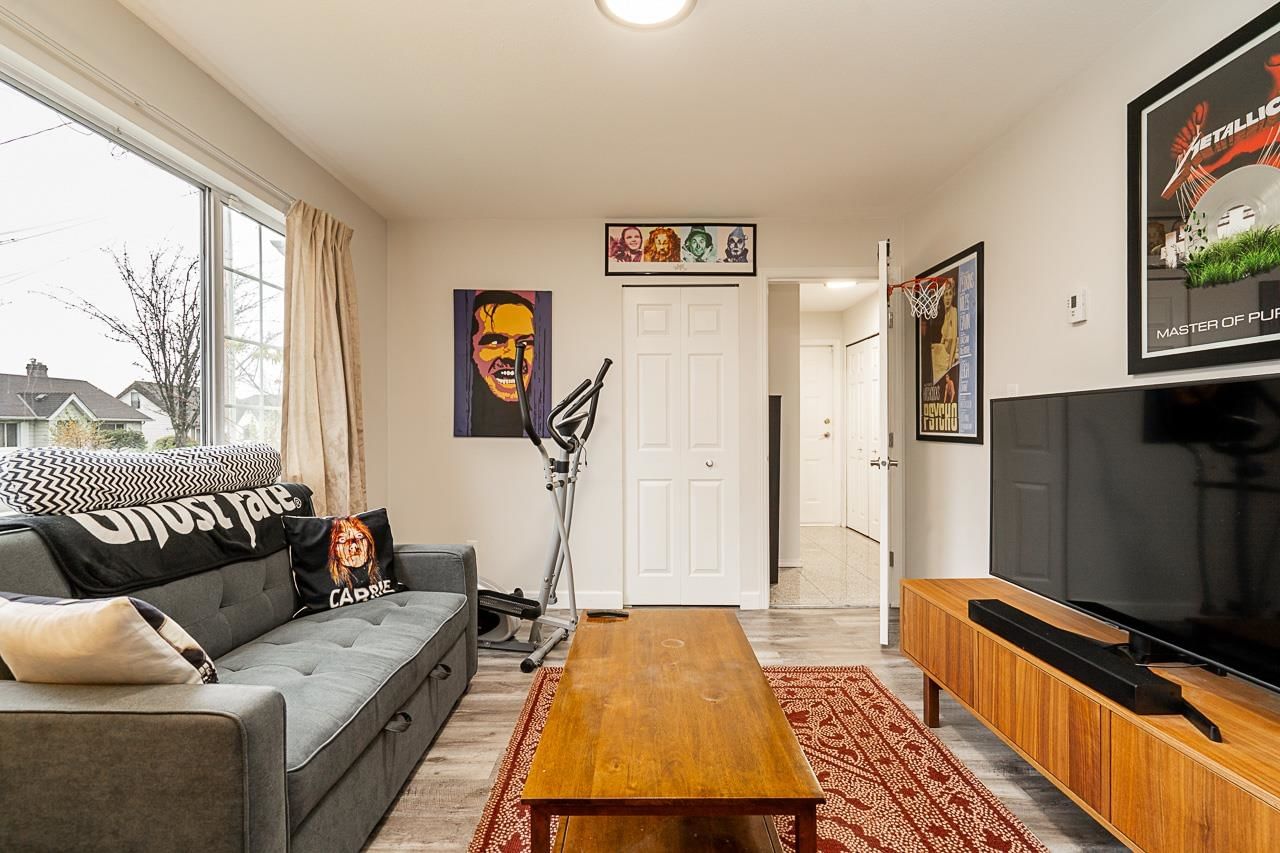 Listing Image 17